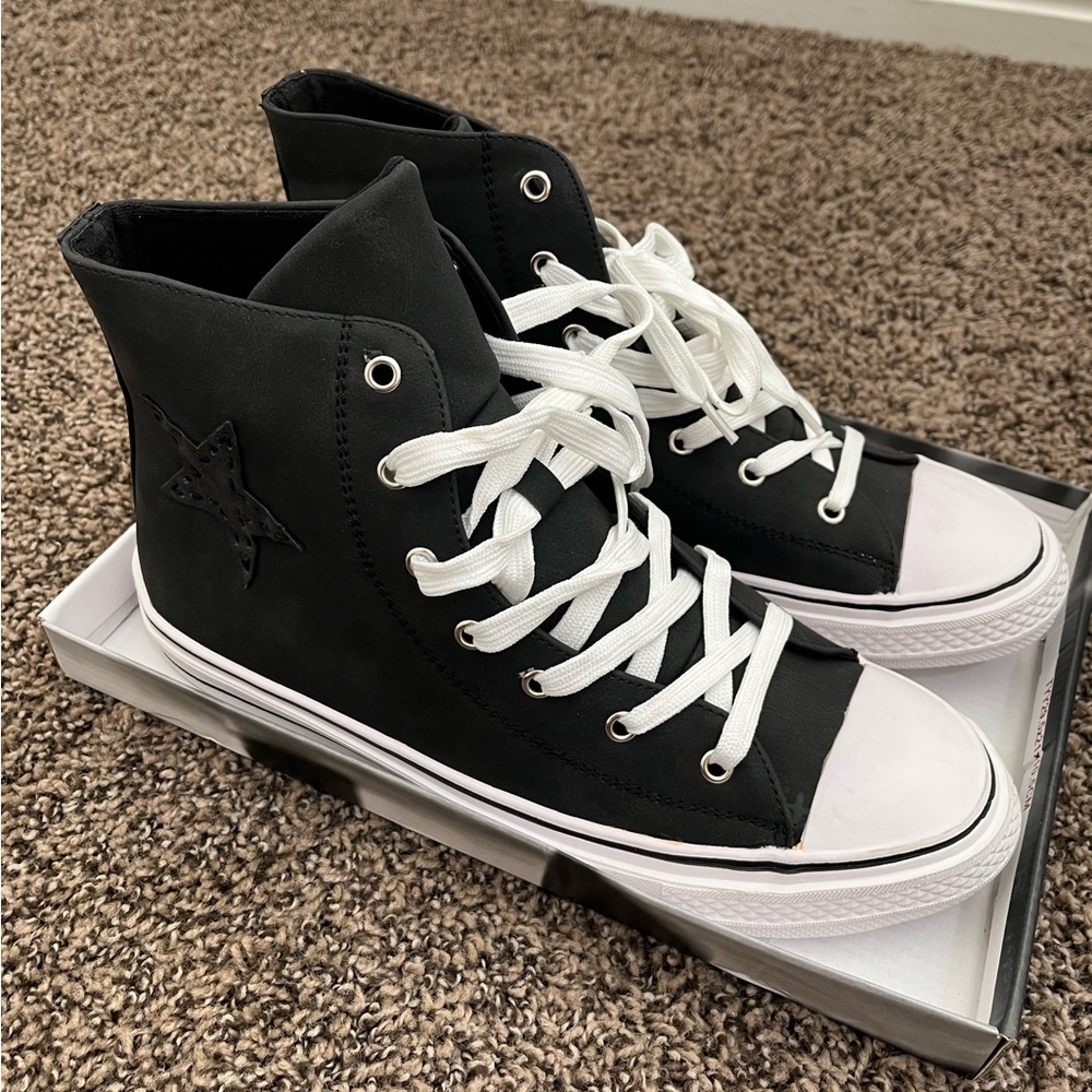Men’s Sneakers